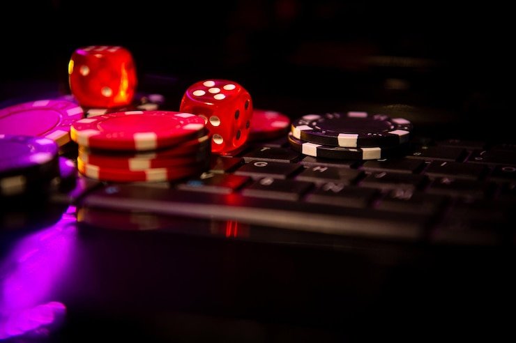 Hacksaw Gaming slot game interface on robintogel88 mobile app showing reels and payout table
